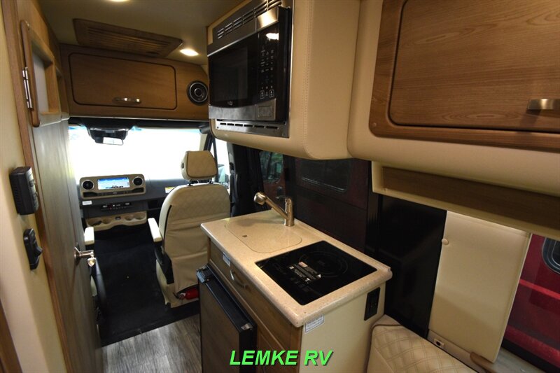 2023 Midwest Automotive Passage 170 EXT MD2   - Photo 21 - Rocklin, CA 95677