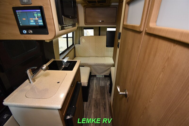 2023 Midwest Automotive Passage 170 EXT MD2   - Photo 2 - Rocklin, CA 95677