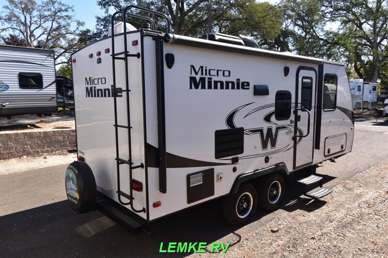 2019 Winnebago Micro Minnie 2108DS   - Photo 8 - Rocklin, CA 95677