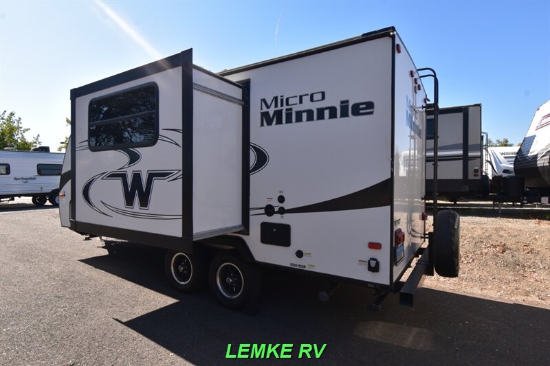 2019 Winnebago Micro Minnie 2108DS   - Photo 7 - Rocklin, CA 95677