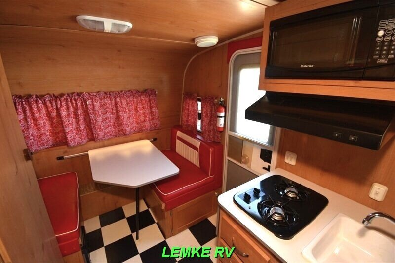 2016 Riverside RV Retro 166   - Photo 14 - Rocklin, CA 95677