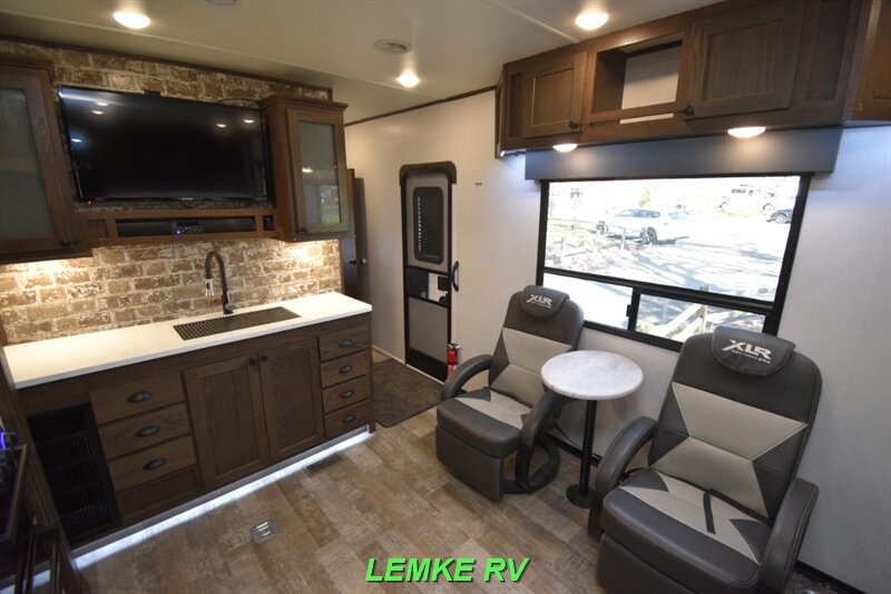 2021 Forest River XLR Hyperlite 2815   - Photo 14 - Rocklin, CA 95677