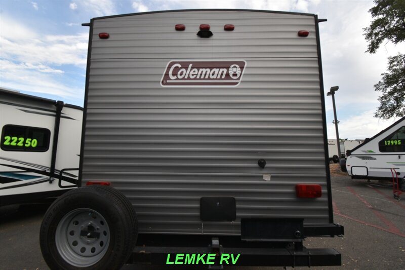 2020 Dutchmen Coleman Lantern 285BH   - Photo 8 - Rocklin, CA 95677