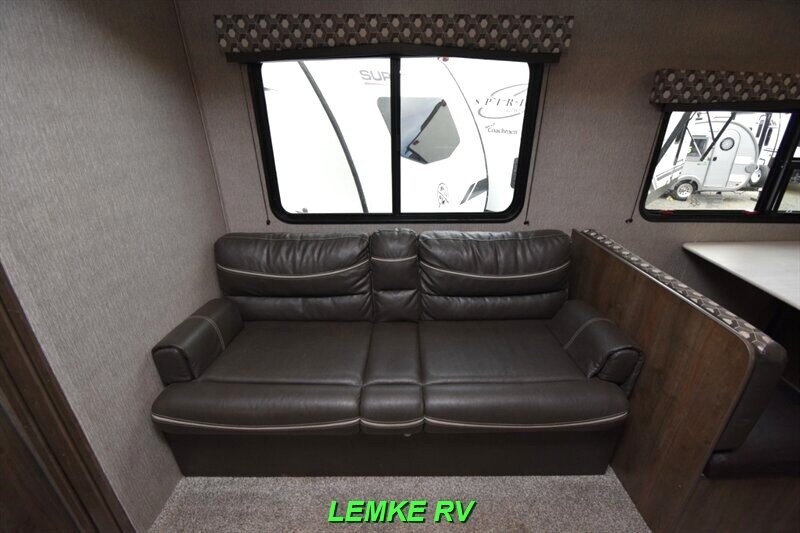 2020 Dutchmen Coleman Lantern 285BH   - Photo 21 - Rocklin, CA 95677