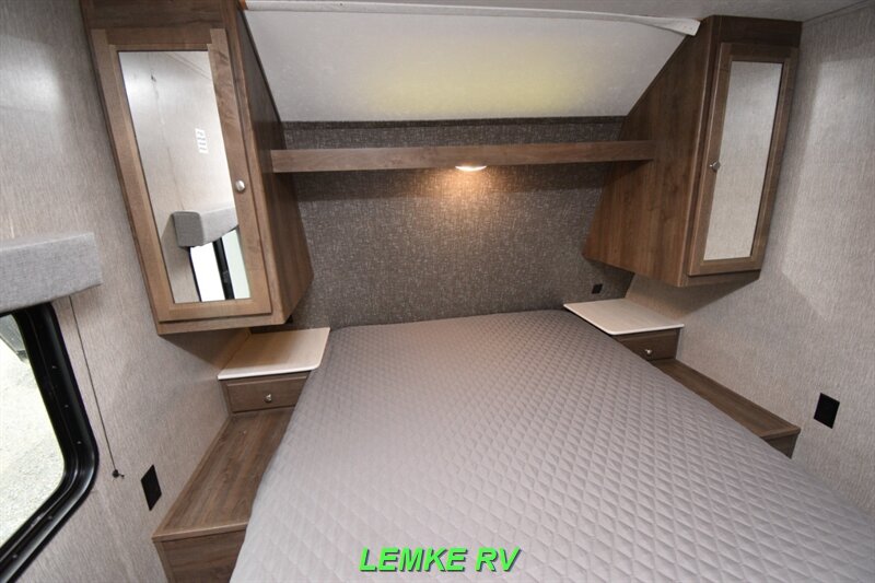 2020 Dutchmen Coleman Lantern 285BH   - Photo 18 - Rocklin, CA 95677