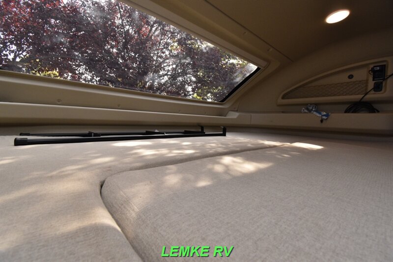 2020 Entegra Odyssey 24B   - Photo 16 - Rocklin, CA 95677