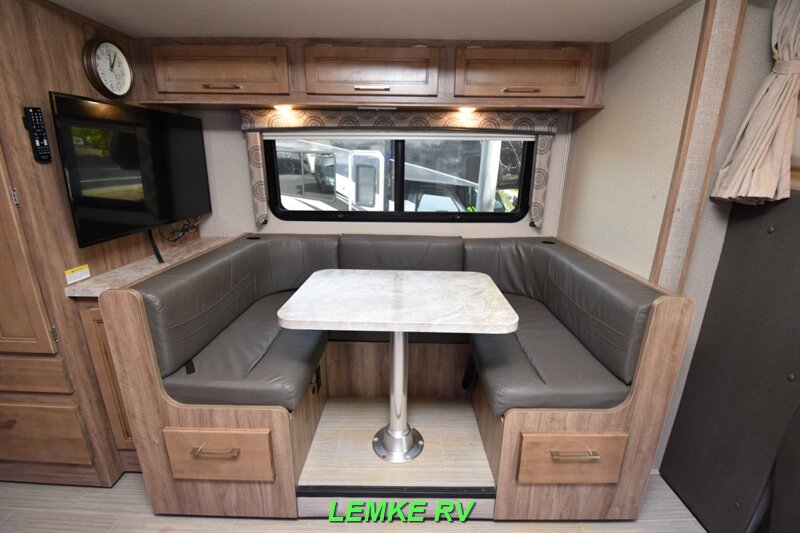 2020 Entegra Odyssey 24B   - Photo 21 - Rocklin, CA 95677