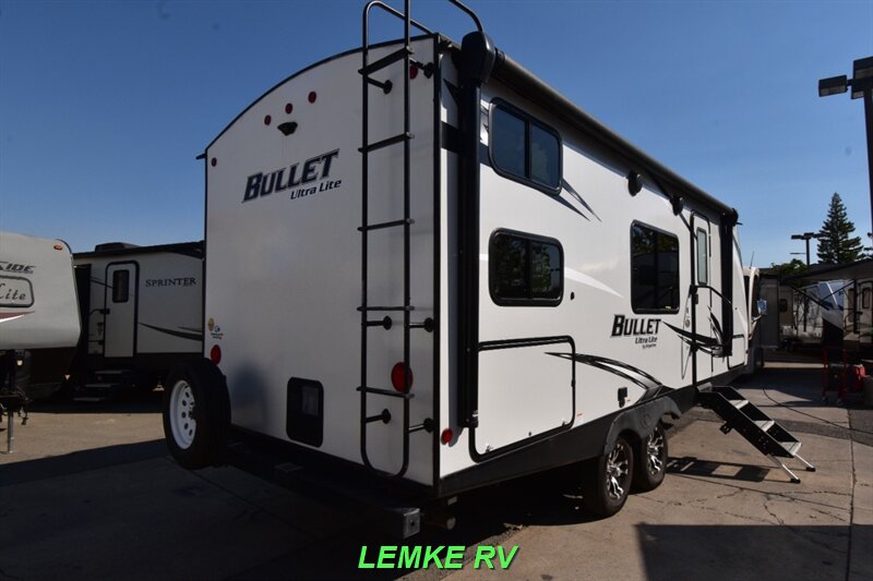 2021 Keystone Bullet 211BHSWE   - Photo 8 - Rocklin, CA 95677