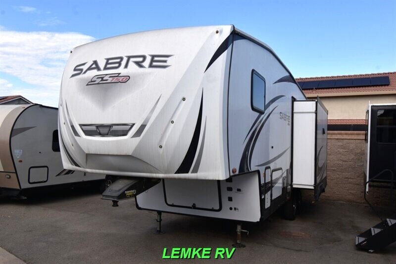 2020 Forest River Sabre 270RL   - Photo 6 - Rocklin, CA 95677