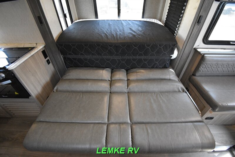 2021 Coachmen Freedom Express Ultra-Lite 195RBS   - Photo 22 - Rocklin, CA 95677