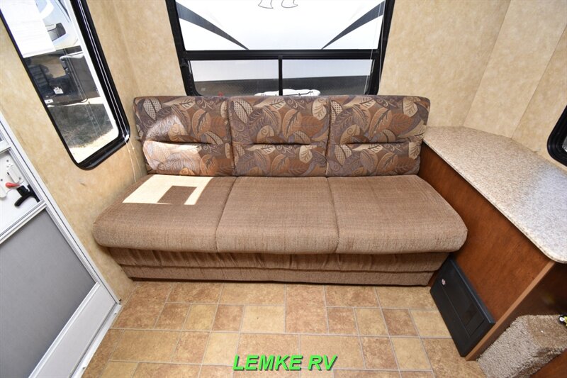 2013 Coachmen Catalina Santara 262RLS   - Photo 15 - Rocklin, CA 95677