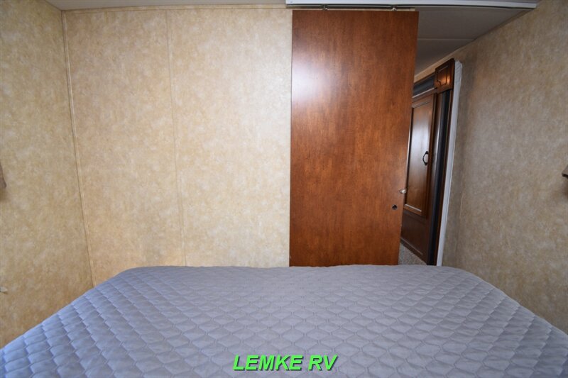 2013 Coachmen Catalina Santara 262RLS   - Photo 19 - Rocklin, CA 95677