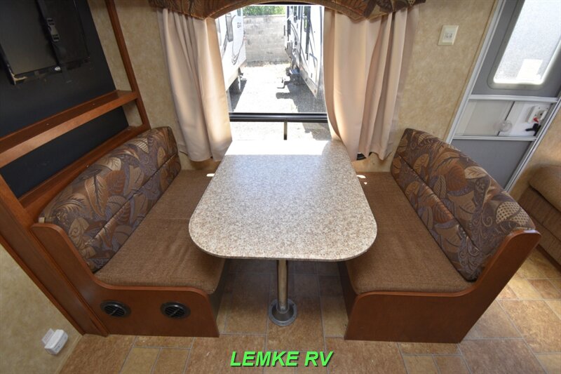 2013 Coachmen Catalina Santara 262RLS   - Photo 21 - Rocklin, CA 95677