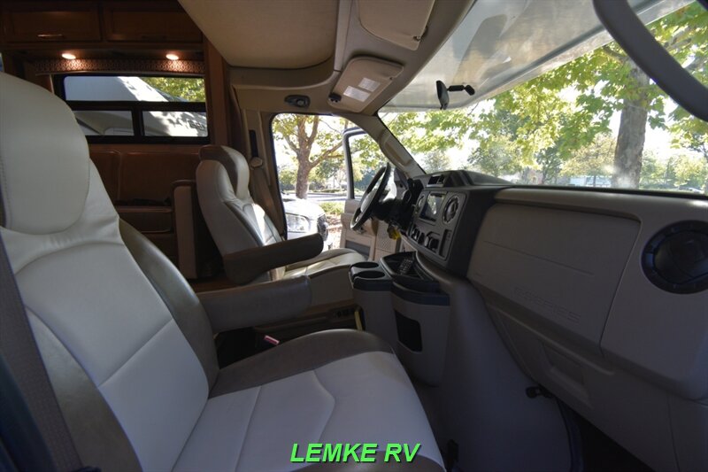 2019 Entegra Odyssey 29V   - Photo 29 - Rocklin, CA 95677