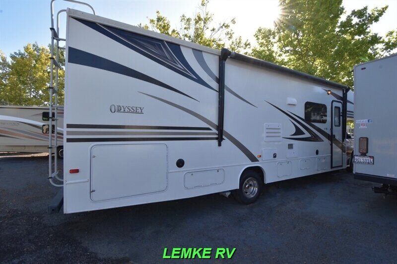 2019 Entegra Coach Odyssey 29V   - Photo 9 - Rocklin, CA 95677