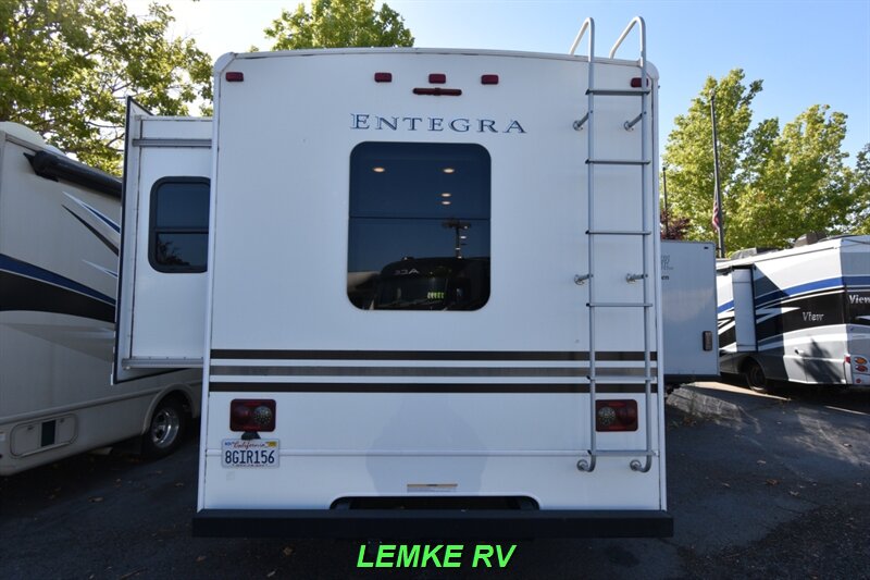 2019 Entegra Odyssey 29V   - Photo 8 - Rocklin, CA 95677