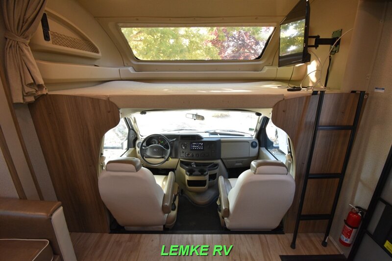 2019 Entegra Odyssey 29V   - Photo 15 - Rocklin, CA 95677