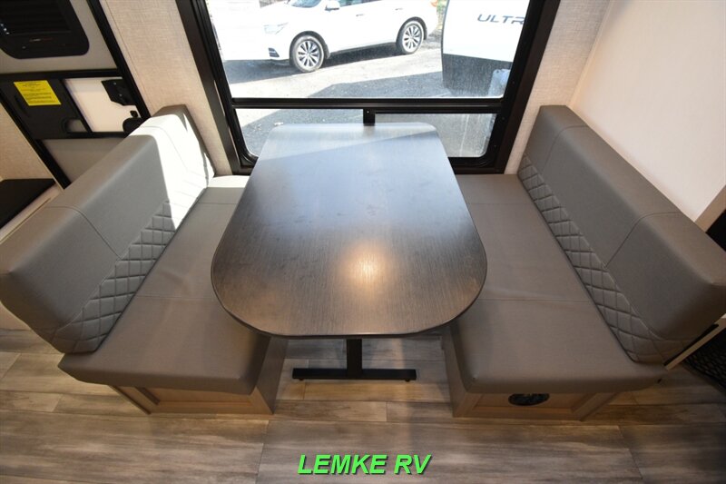 2024 Jayco Jay Feather 22BH   - Photo 21 - Rocklin, CA 95677