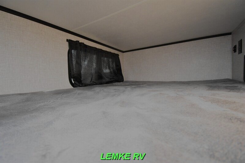 2024 Jayco Jay Feather 22BH   - Photo 15 - Rocklin, CA 95677