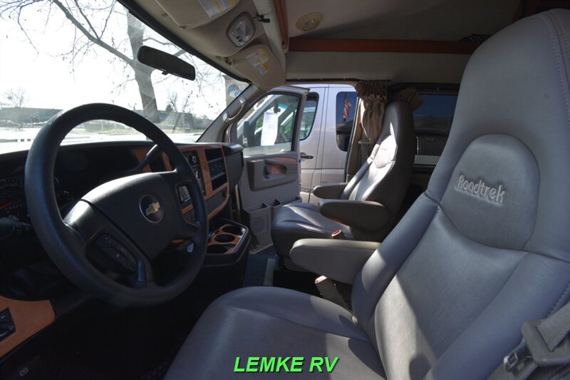 2010 Roadtrek 170 Versatile   - Photo 22 - Rocklin, CA 95677