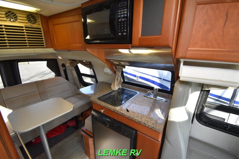 2010 Roadtrek 170 Versatile   - Photo 12 - Rocklin, CA 95677