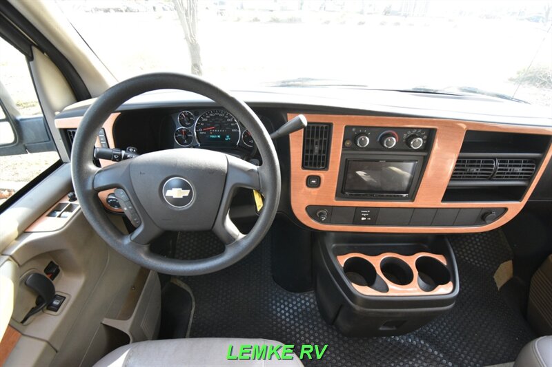 2010 Roadtrek 170 Versatile   - Photo 9 - Rocklin, CA 95677