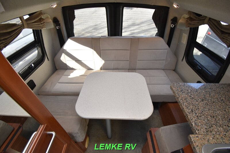 2010 Roadtrek 170 Versatile   - Photo 14 - Rocklin, CA 95677