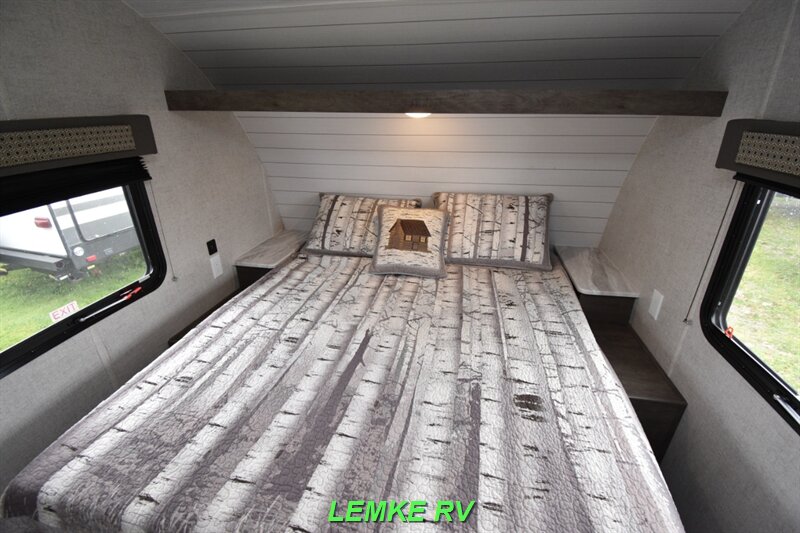 2021 Forest River Wildwood 267SS   - Photo 17 - Rocklin, CA 95677