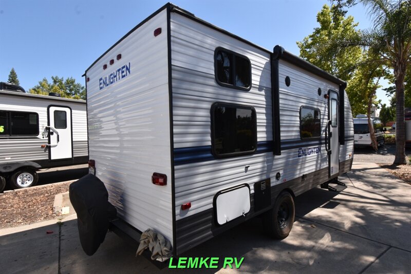 2022 Gulf Stream Enlighten 19BH   - Photo 9 - Rocklin, CA 95677