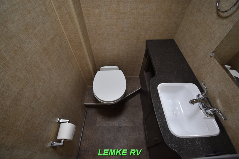 2017 Winnebago Minnie Winnie 26A   - Photo 24 - Rocklin, CA 95677