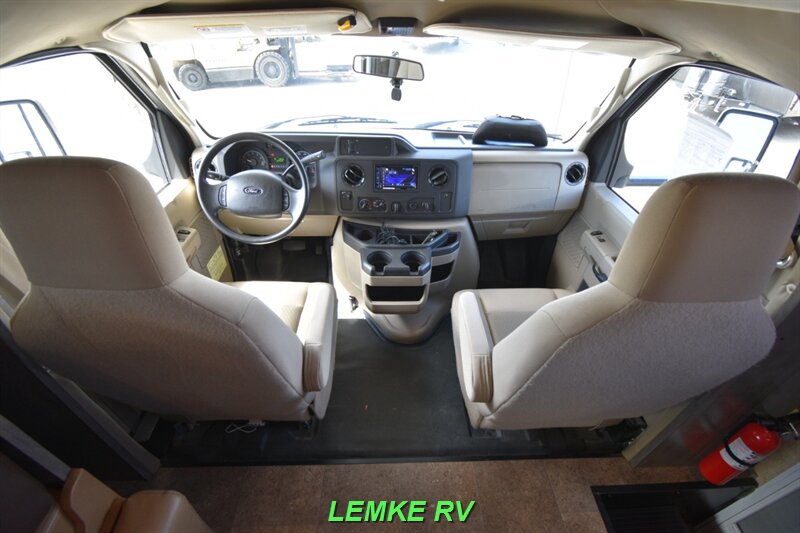 2017 Winnebago Minnie Winnie 26A   - Photo 17 - Rocklin, CA 95677