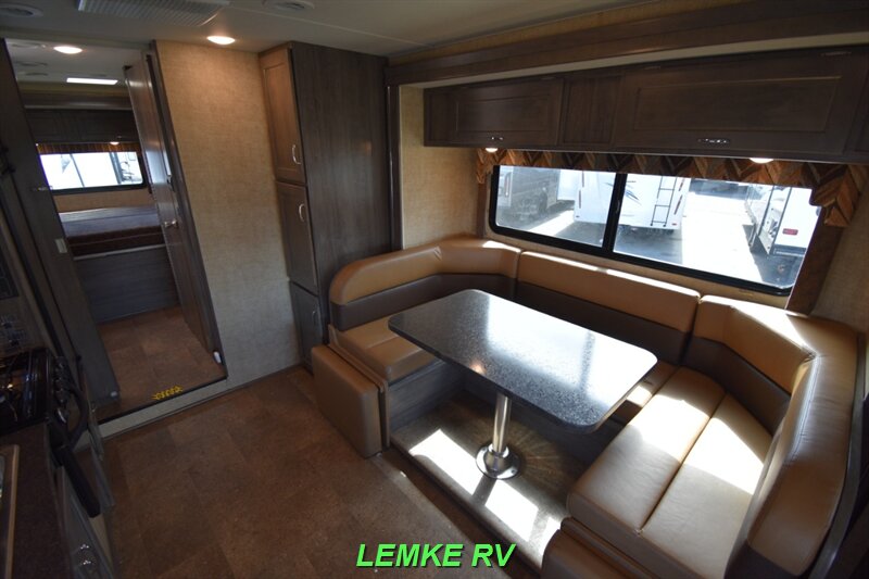 2017 Winnebago Minnie Winnie 26A   - Photo 10 - Rocklin, CA 95677