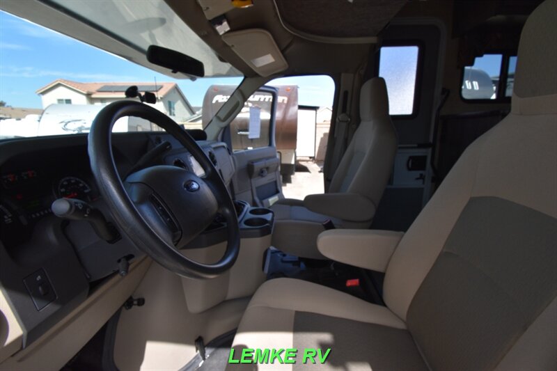 2017 Winnebago Minnie Winnie 26A   - Photo 25 - Rocklin, CA 95677