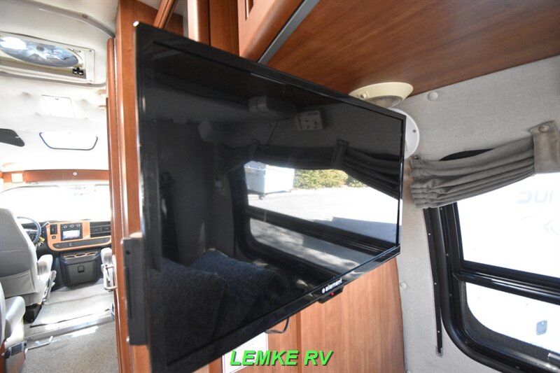 2009 Roadtrek Versatile 210   - Photo 23 - Rocklin, CA 95677