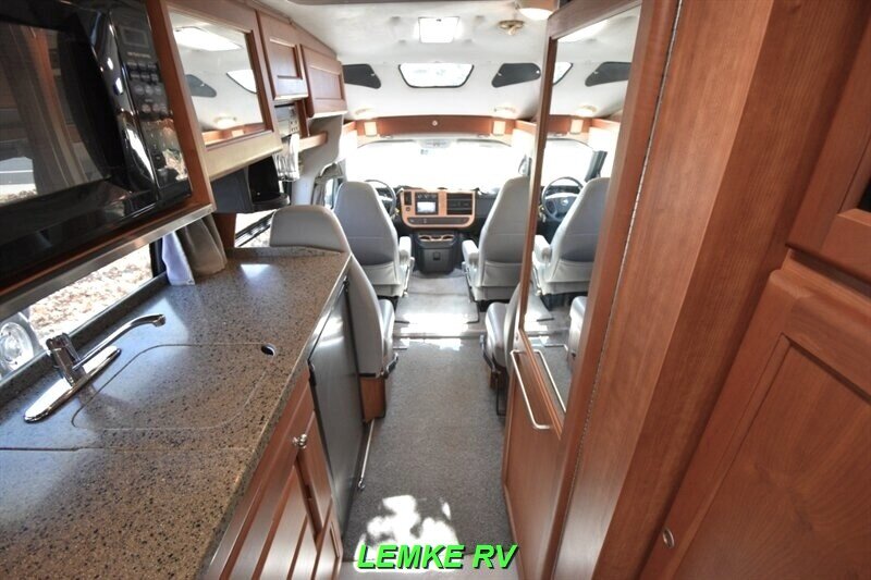 2009 Roadtrek 210 Versatile   - Photo 5 - Rocklin, CA 95677