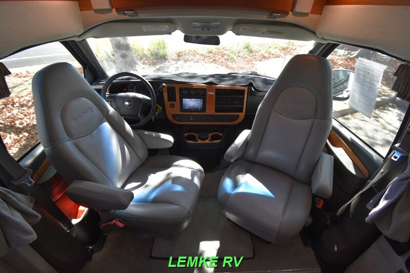 2009 Roadtrek Versatile 210   - Photo 24 - Rocklin, CA 95677