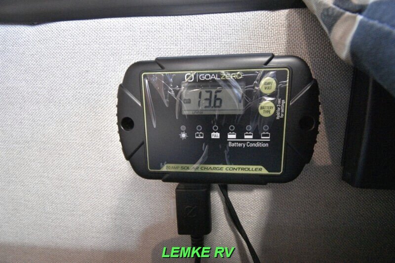 2009 Roadtrek 210 Versatile   - Photo 20 - Rocklin, CA 95677