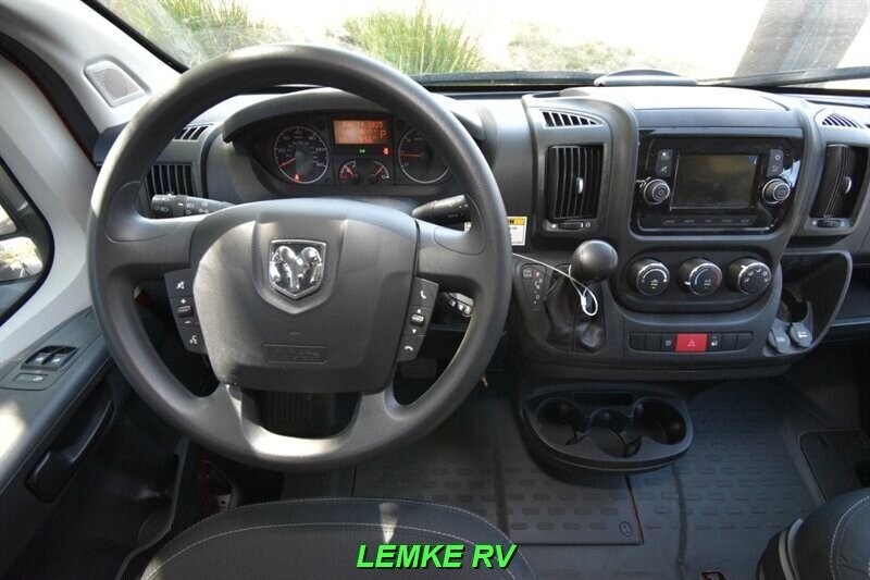 2022 Winnebago Solis 59P   - Photo 27 - Rocklin, CA 95677