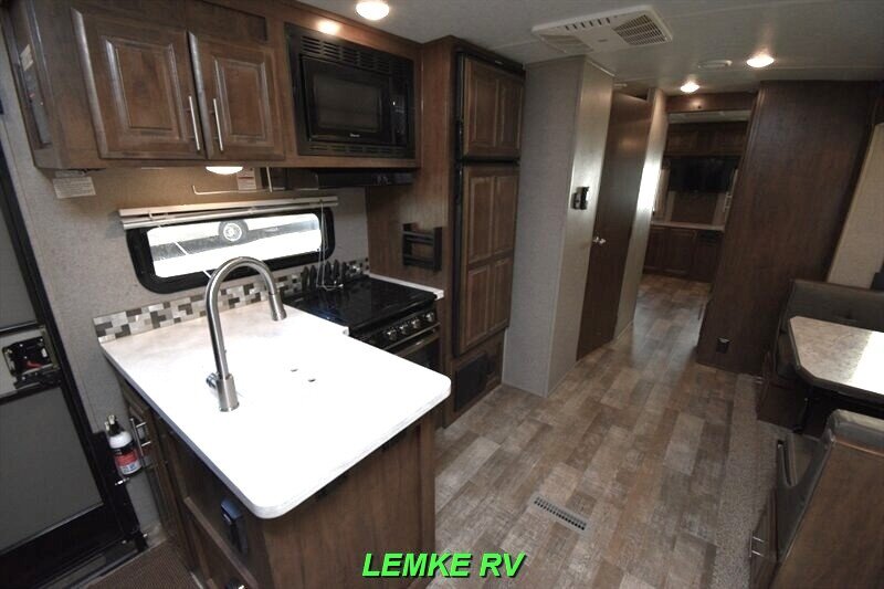 2019 Forest River Rockwood Signature Ultra Lite 8326BHS   - Photo 12 - Rocklin, CA 95677