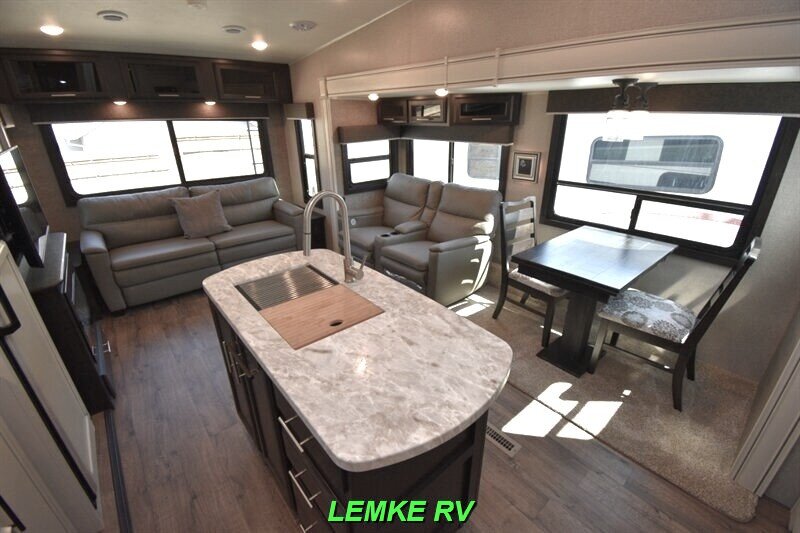 2021 Jayco Eagle HT 28.5RSTS   - Photo 10 - Rocklin, CA 95677
