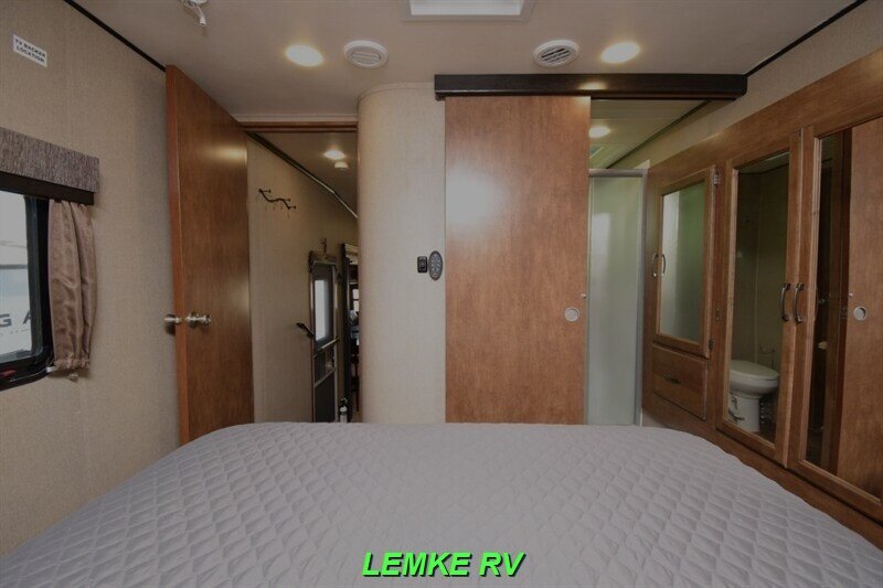 2017 Grand Design Reflection 303RLS   - Photo 15 - Rocklin, CA 95677