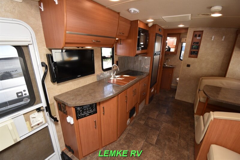 2013 Itasca Navion 24M   - Photo 11 - Rocklin, CA 95677