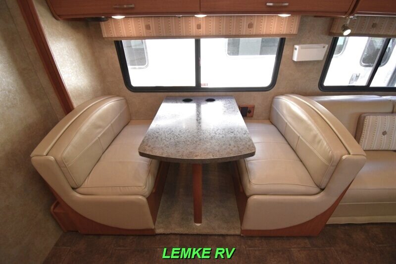 2013 Itasca Navion 24M   - Photo 14 - Rocklin, CA 95677