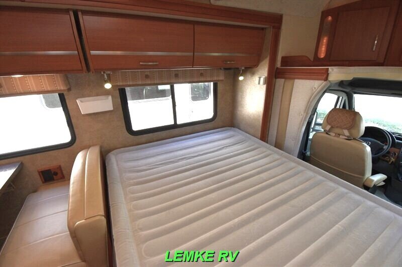 2013 Itasca Navion 24M   - Photo 17 - Rocklin, CA 95677