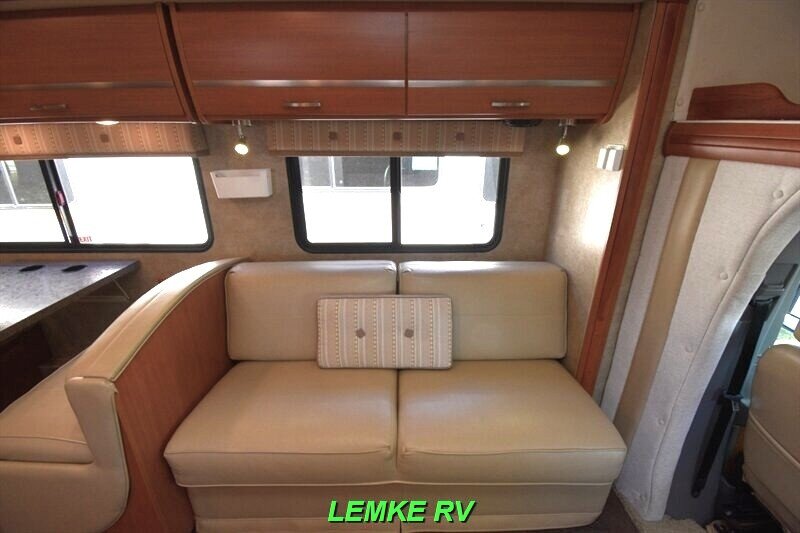 2013 Itasca Navion 24M   - Photo 16 - Rocklin, CA 95677