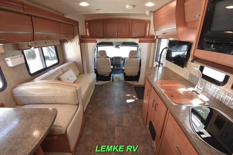 2013 Itasca Navion 24M   - Photo 5 - Rocklin, CA 95677