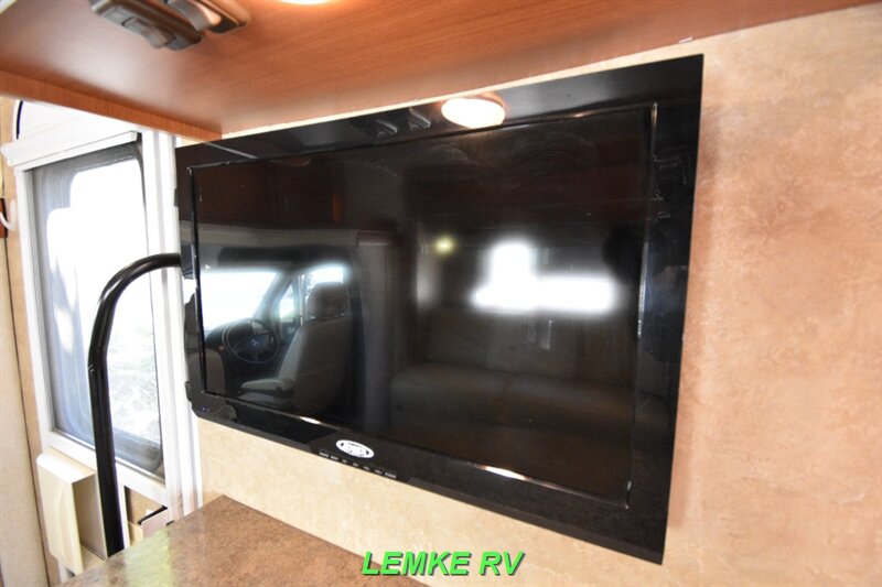 2013 Itasca Navion 24M   - Photo 22 - Rocklin, CA 95677