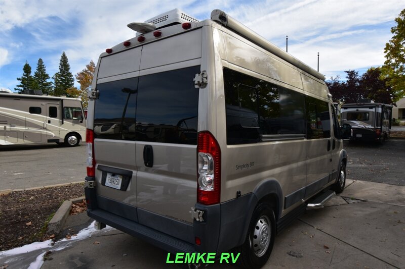 2018 Roadtrek Simplicity SRT   - Photo 9 - Rocklin, CA 95677