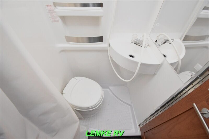 2018 Roadtrek Simplicity SRT   - Photo 20 - Rocklin, CA 95677