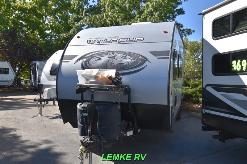 2021 Forest River Cherokee Wolf Pup 16HEBL   - Photo 6 - Rocklin, CA 95677